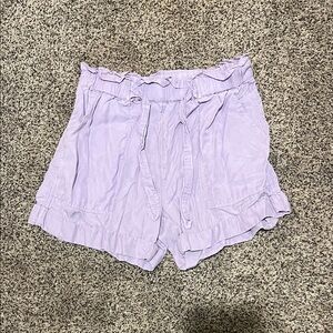 Paperbag style shorts